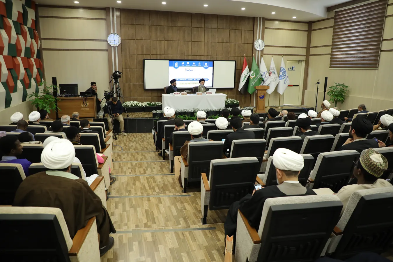 انطلاق فعاليات اليوم الثاني من المؤتمر العلمي التمهيدي لألفية حوزة النجف الأشرف