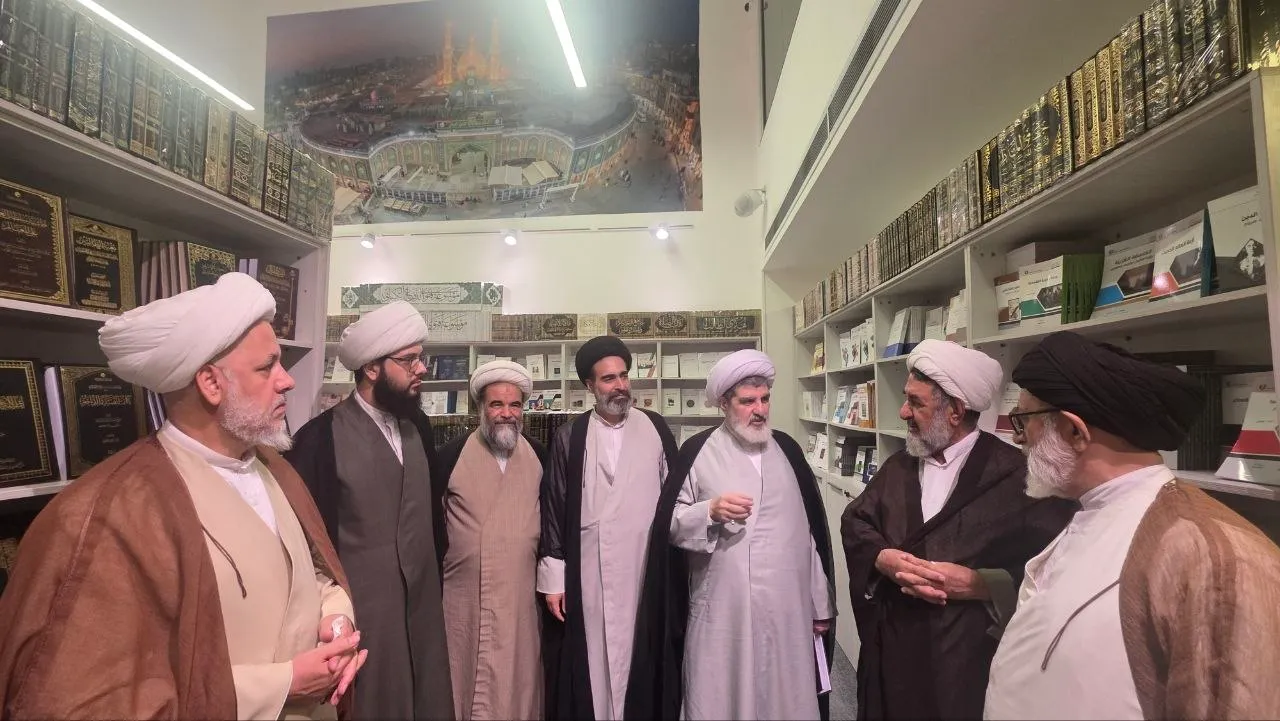 وفد من الفضلاء وأئمة صلاة الجماعة يطّلع على المشاريع المعرفية للهيأة العليا لإحياء التراث