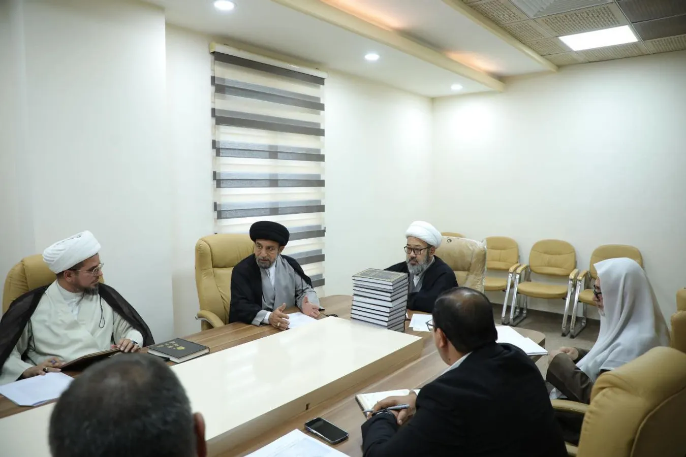 العتبة العباسية المقدسة تناقش خططها لإحياء مناسبة ألفية حوزة النجف الأشرف