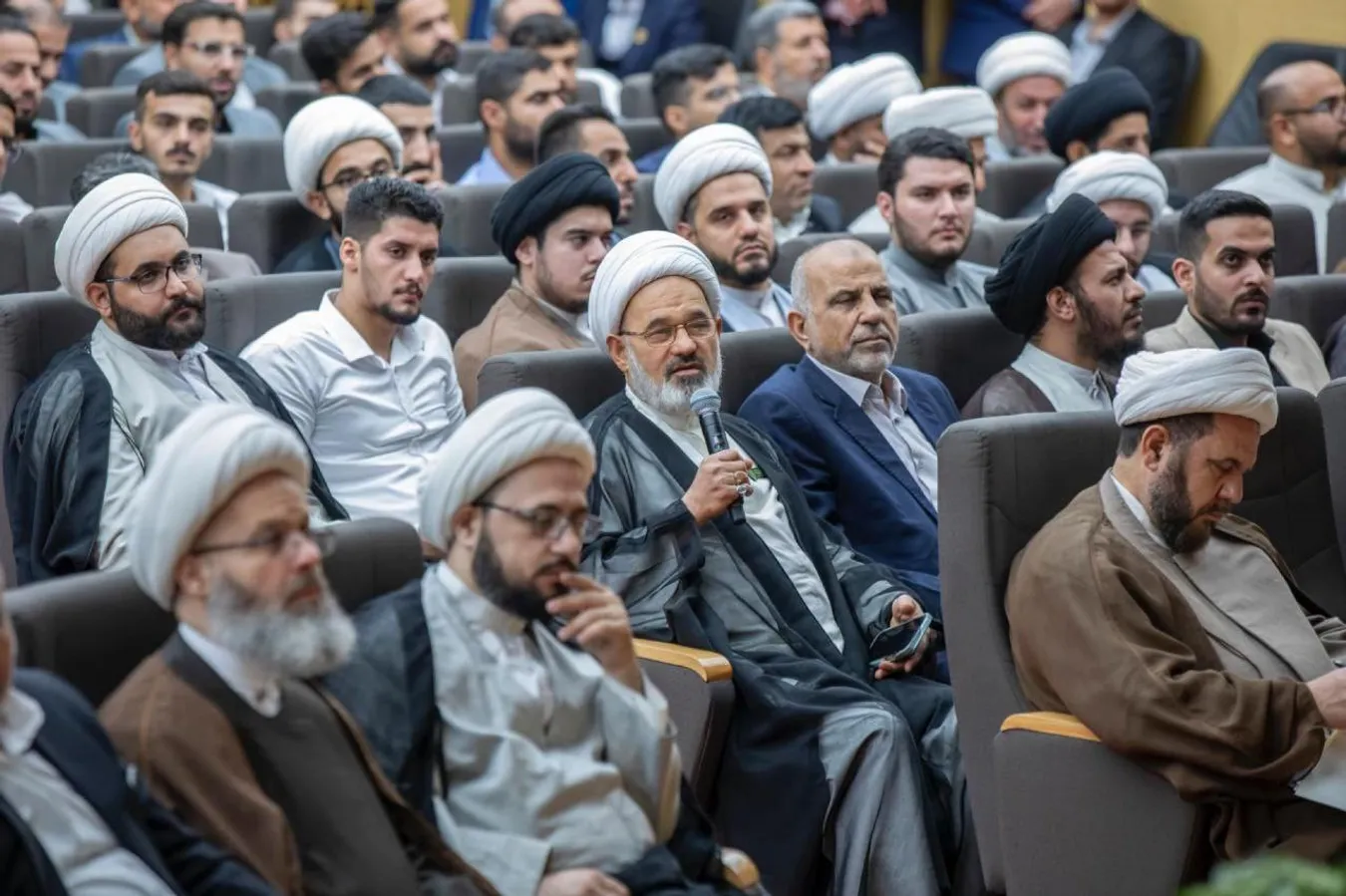 العتبة العباسية تقيم الجلسة البحثية الثانية ضمن فعاليات أسبوع الإمامة الدولي الثالث ومشاركة فاعلة للهيأة العليا فيها