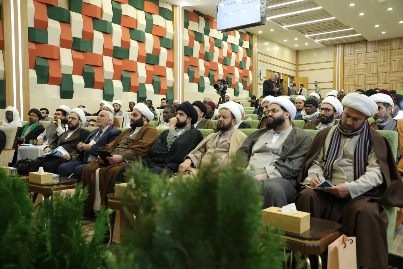 انطلاق فعاليات اليوم الثاني من المؤتمر العلمي التمهيدي لألفية حوزة النجف الأشرف