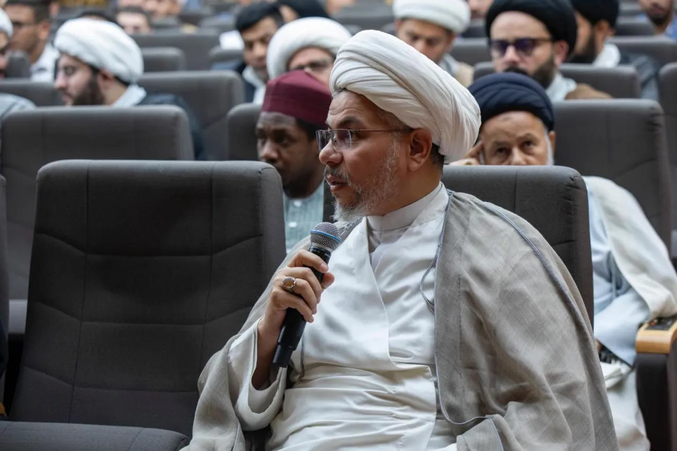 العتبة العباسية تقيم الجلسة البحثية الثانية ضمن فعاليات أسبوع الإمامة الدولي الثالث ومشاركة فاعلة للهيأة العليا فيها